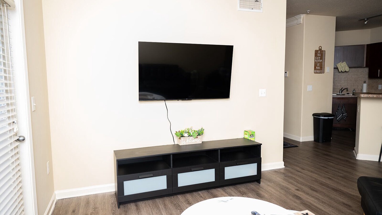 Photo of Livingroom in Executive Park