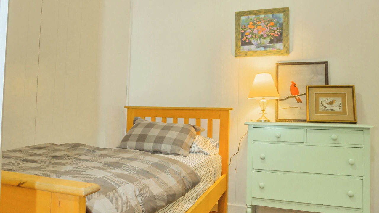Photo of Bedroom in Glade Valley
