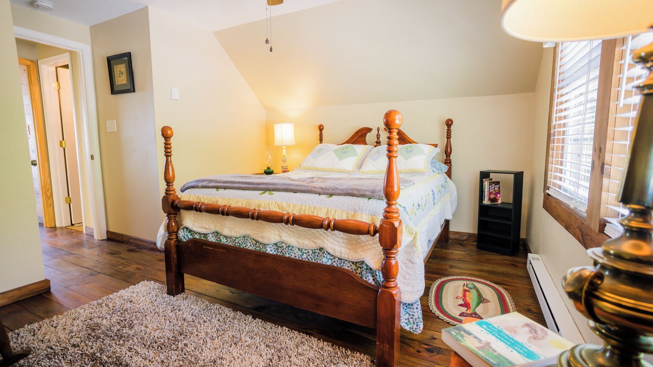Photo of Bedroom in Glade Valley
