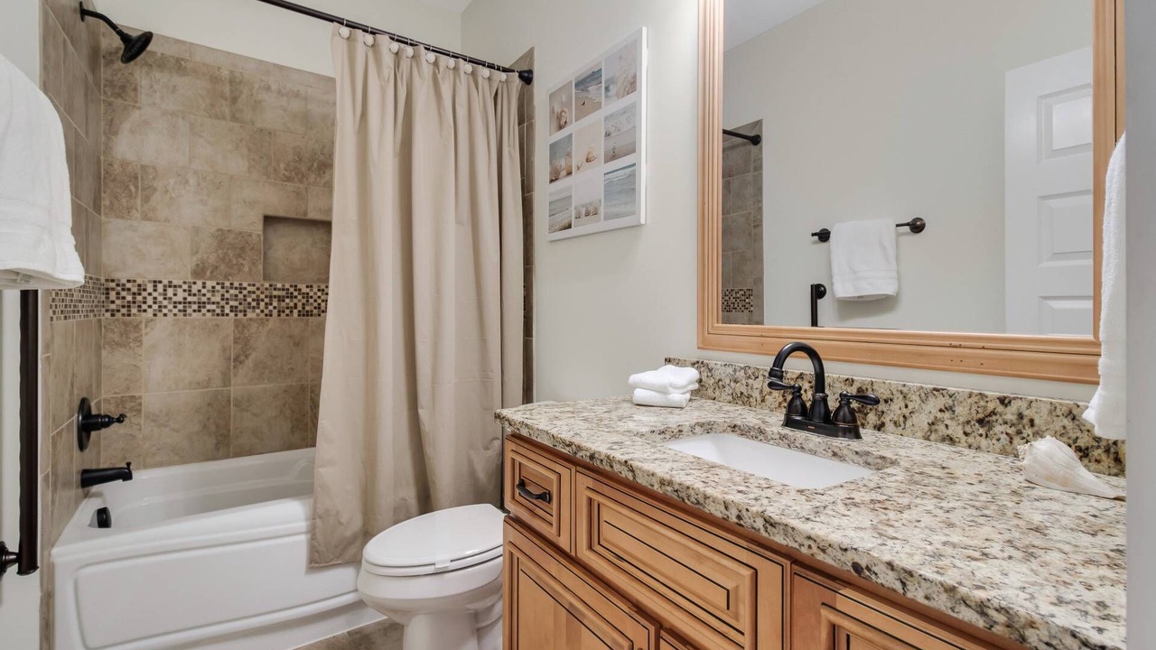 Photo of Bathroom in Tranquil Harbour