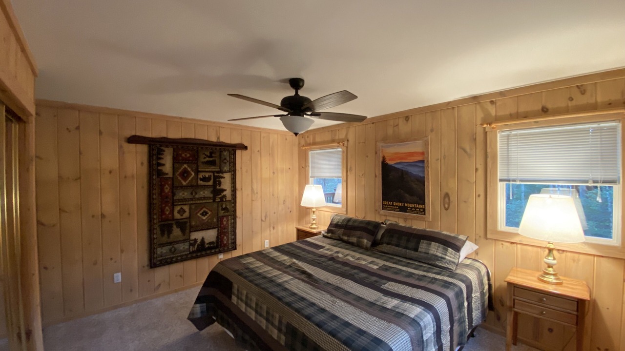 Photo of Bedroom in Lake Toxaway
