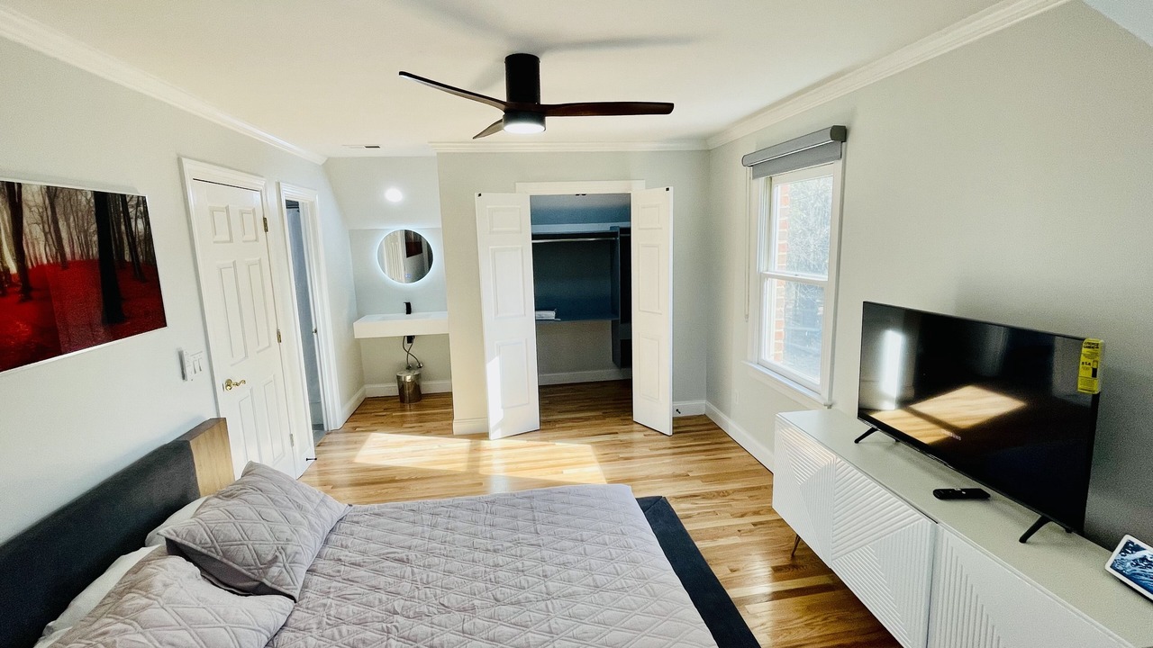 Photo of Bedroom in Lake Jeanette