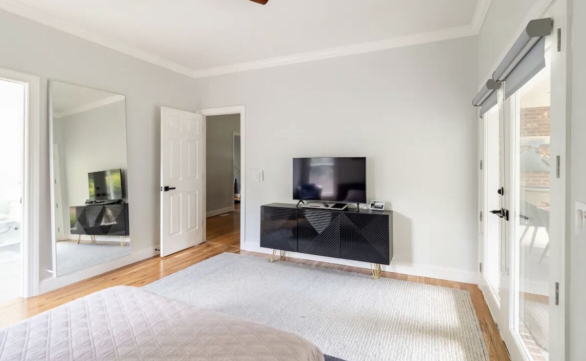 Photo of Bedroom in Lake Jeanette