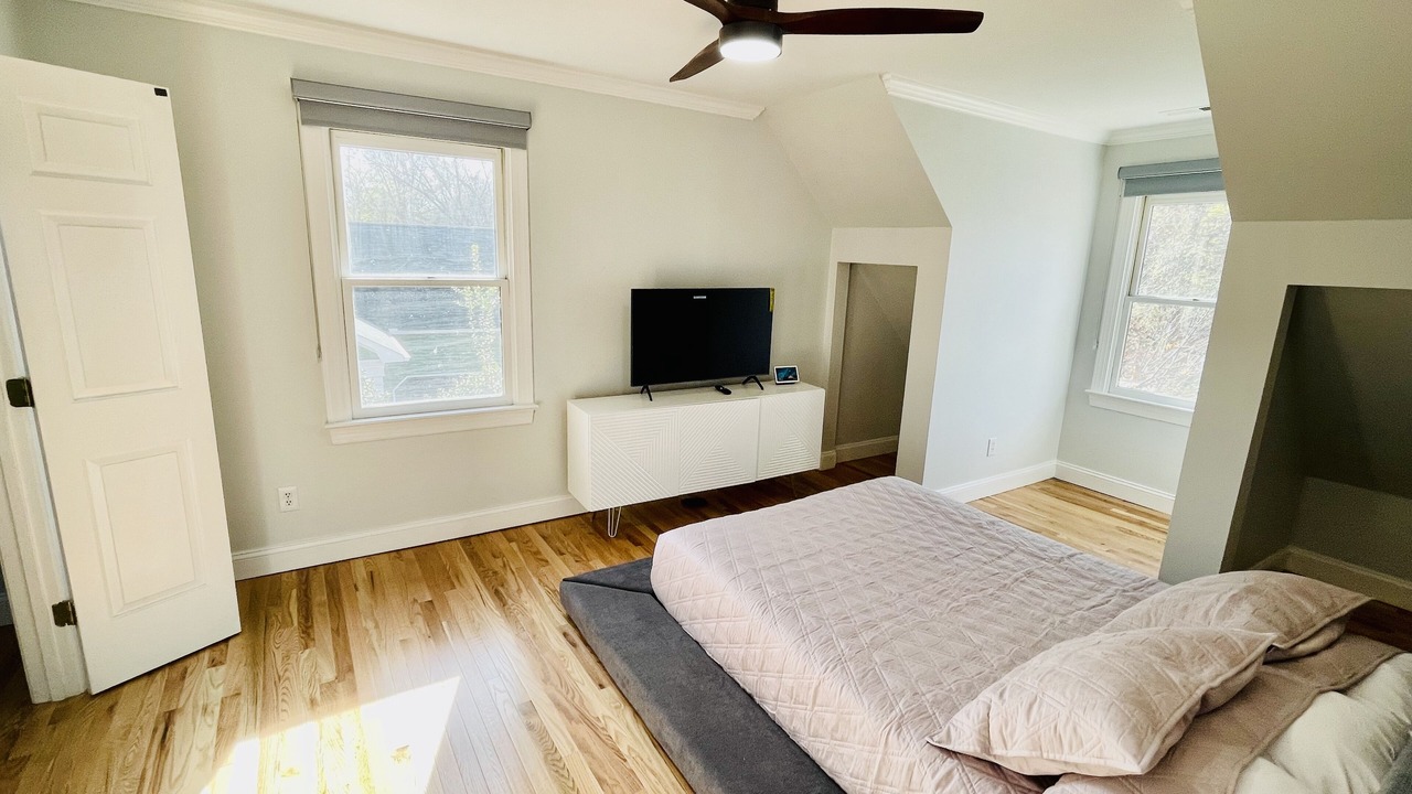 Photo of Bedroom in Lake Jeanette