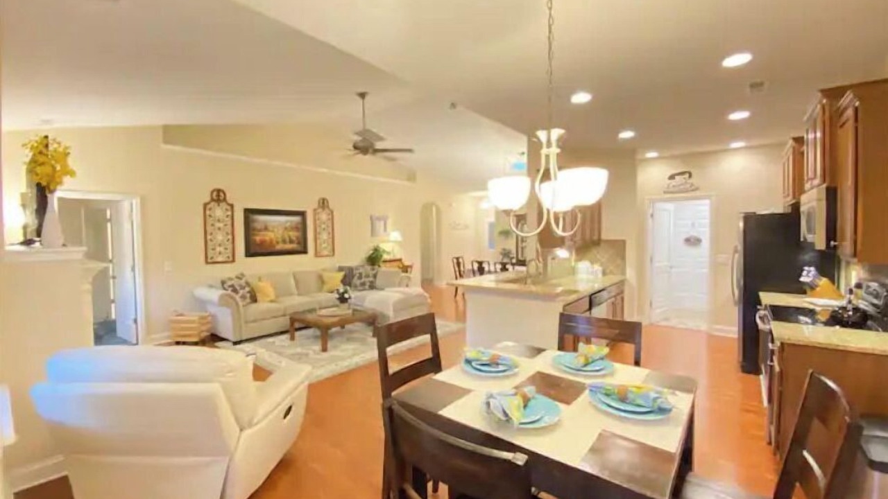Photo of Livingroom in Fuquay-Varina