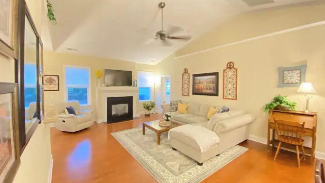 Photo of Livingroom in Fuquay-Varina