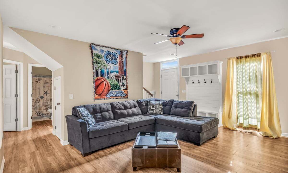 Photo of Livingroom in Fuquay-Varina