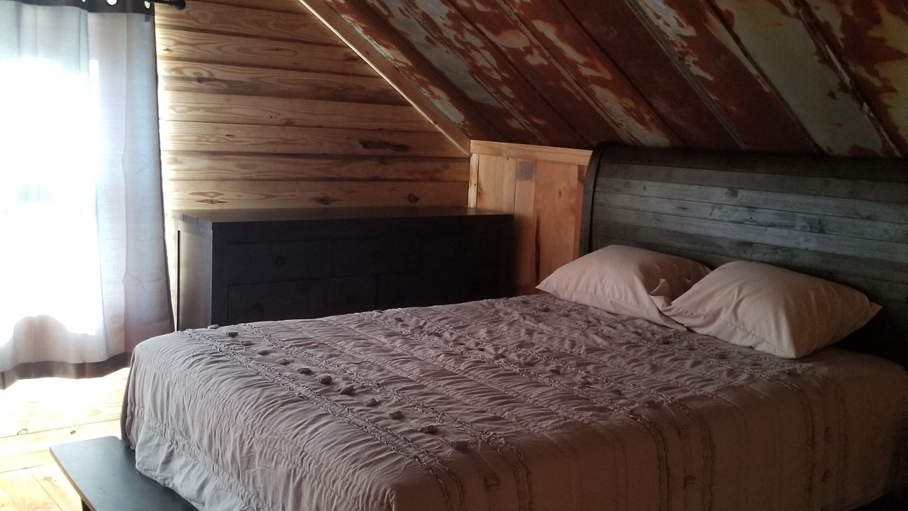 Photo of Bedroom in Olin