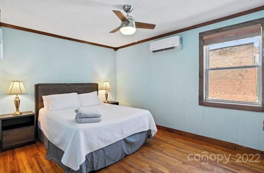 Photo of Bedroom in Hot Springs