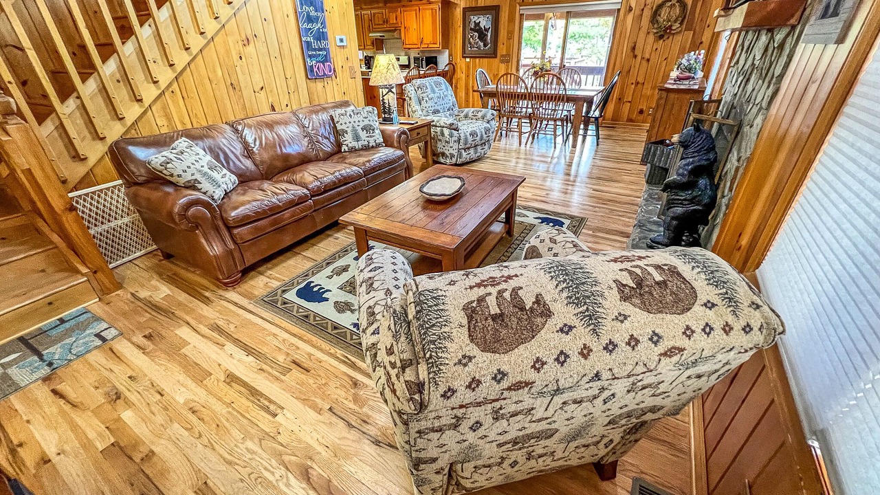 Photo of Livingroom in Grassy Creek