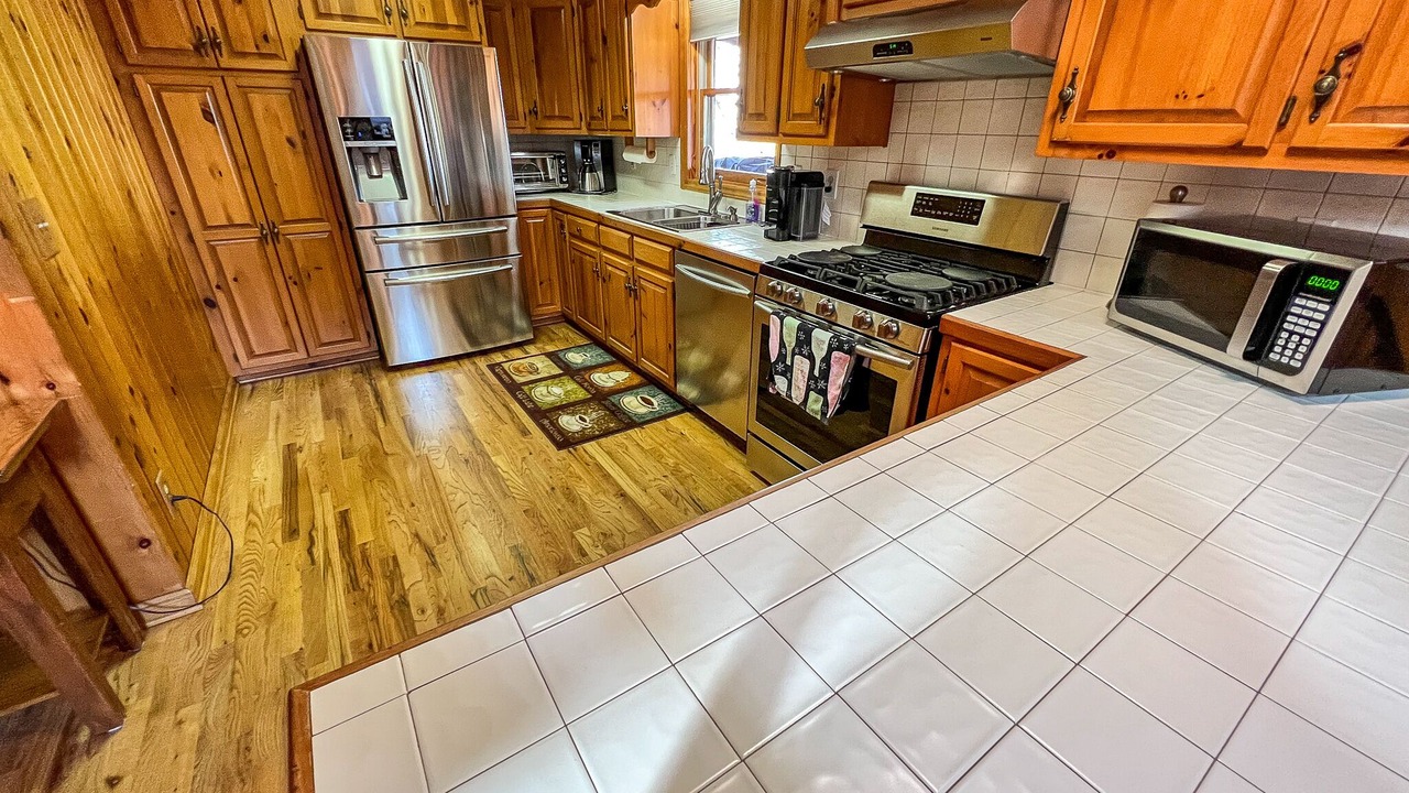Photo of Kitchen in Grassy Creek