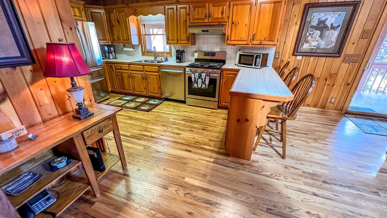 Photo of Kitchen in Grassy Creek