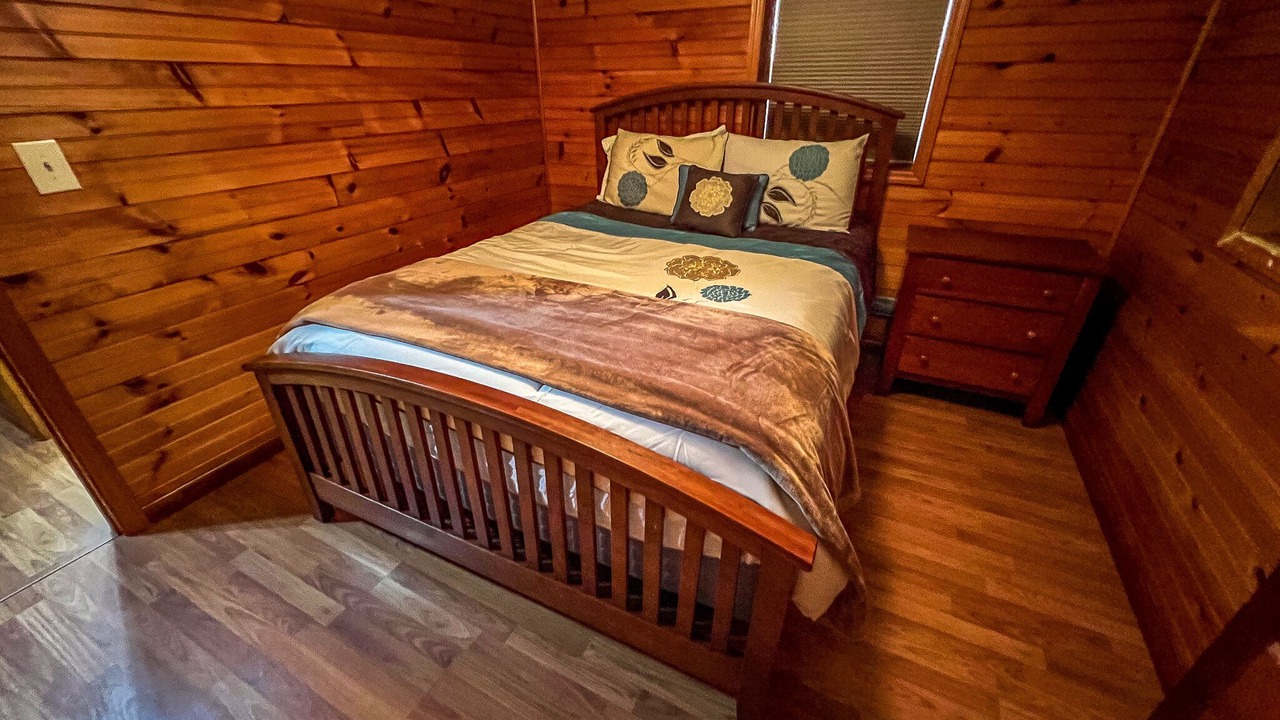 Photo of Bedroom in Grassy Creek