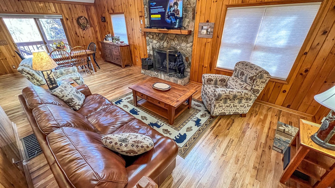 Photo of Livingroom in Grassy Creek