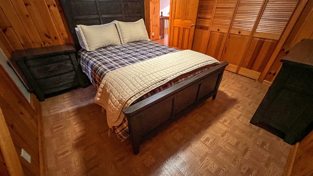 Photo of Bedroom in Grassy Creek