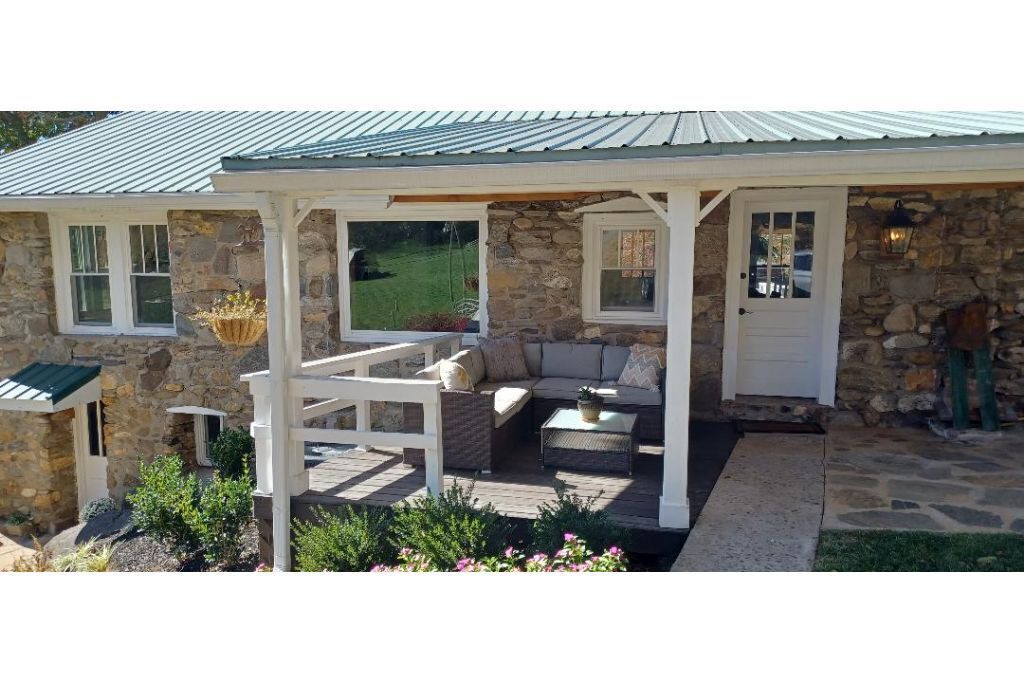 Photo of Patio Balcony in Waynesville
