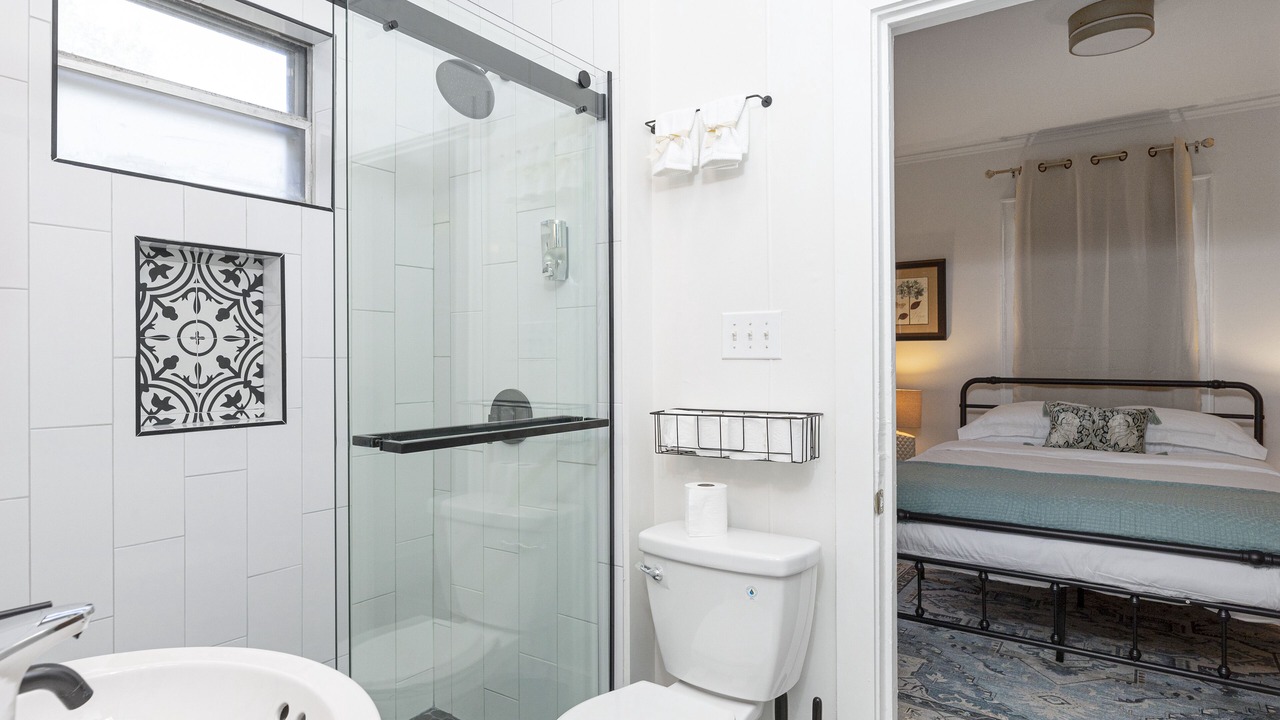 Photo of Bathroom in Cherry