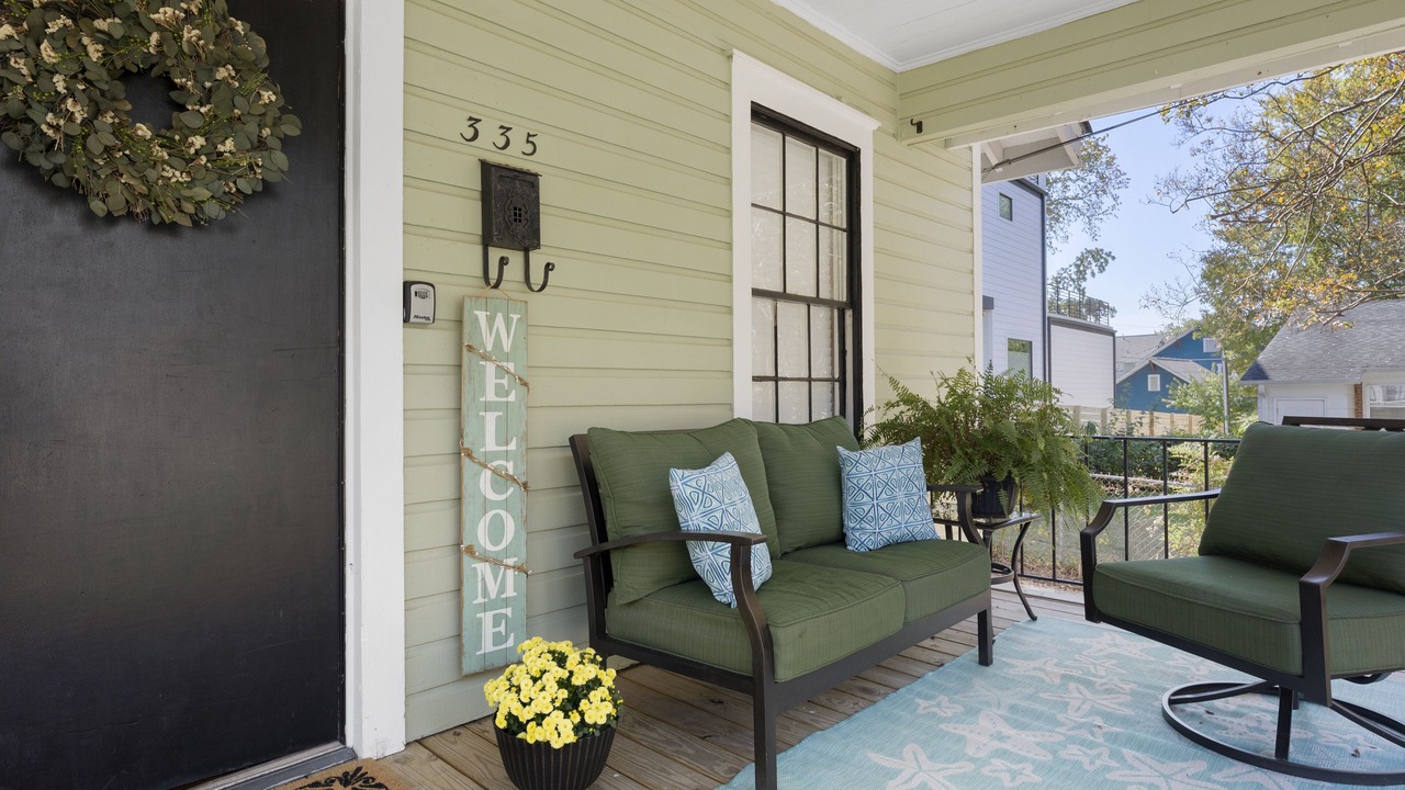 Photo of Patio Balcony in Cherry