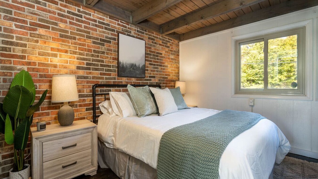 Photo of Bedroom in Beech Mountain