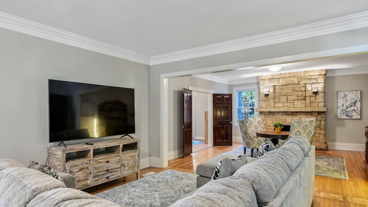 Photo of Livingroom in Swannanoa