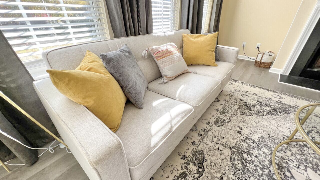 Photo of Livingroom in Northeast Raleigh