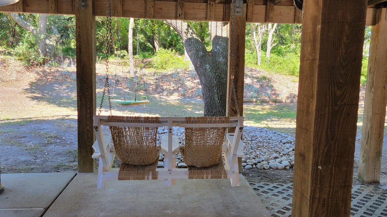 Photo of Patio Balcony in Whalehead Beach