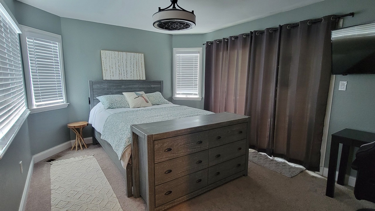 Photo of Bedroom in Whalehead Beach