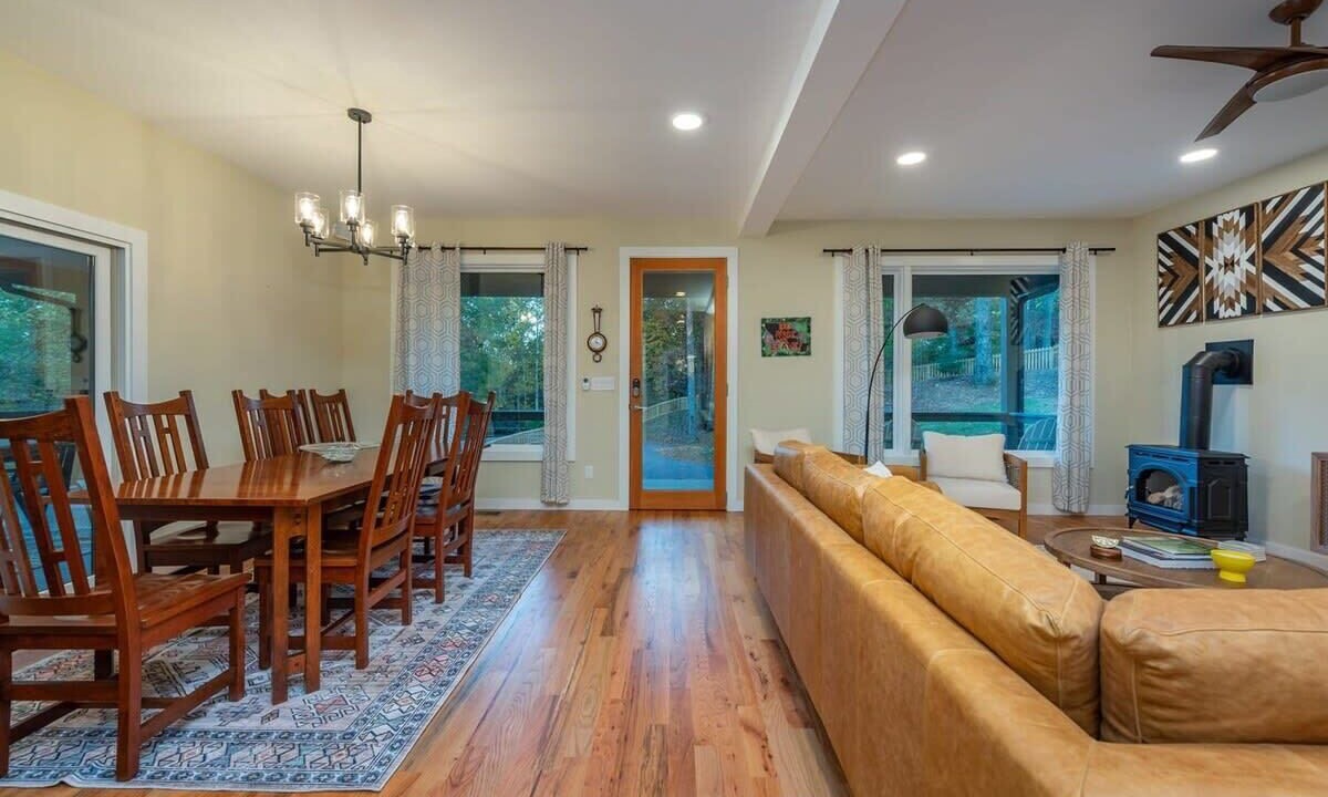 Photo of Bedroom in Mills River