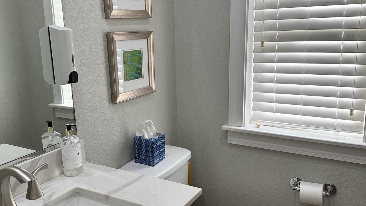 Photo of Bathroom in Bermuda Bay