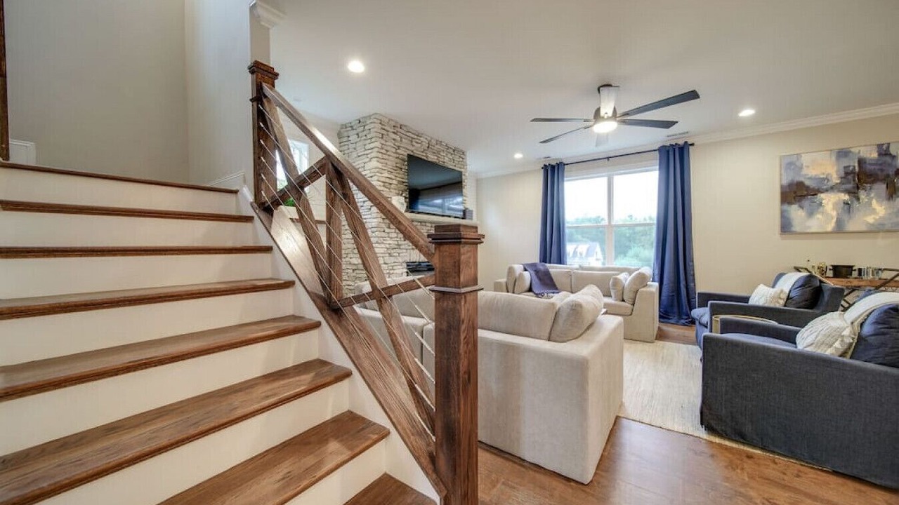 Photo of Livingroom in Belmont