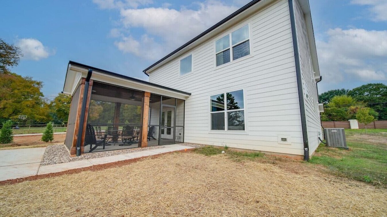 Photo of Outdoor in Belmont