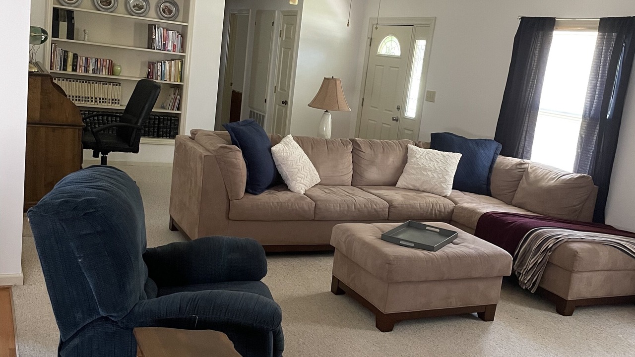 Photo of Livingroom in Huntersville