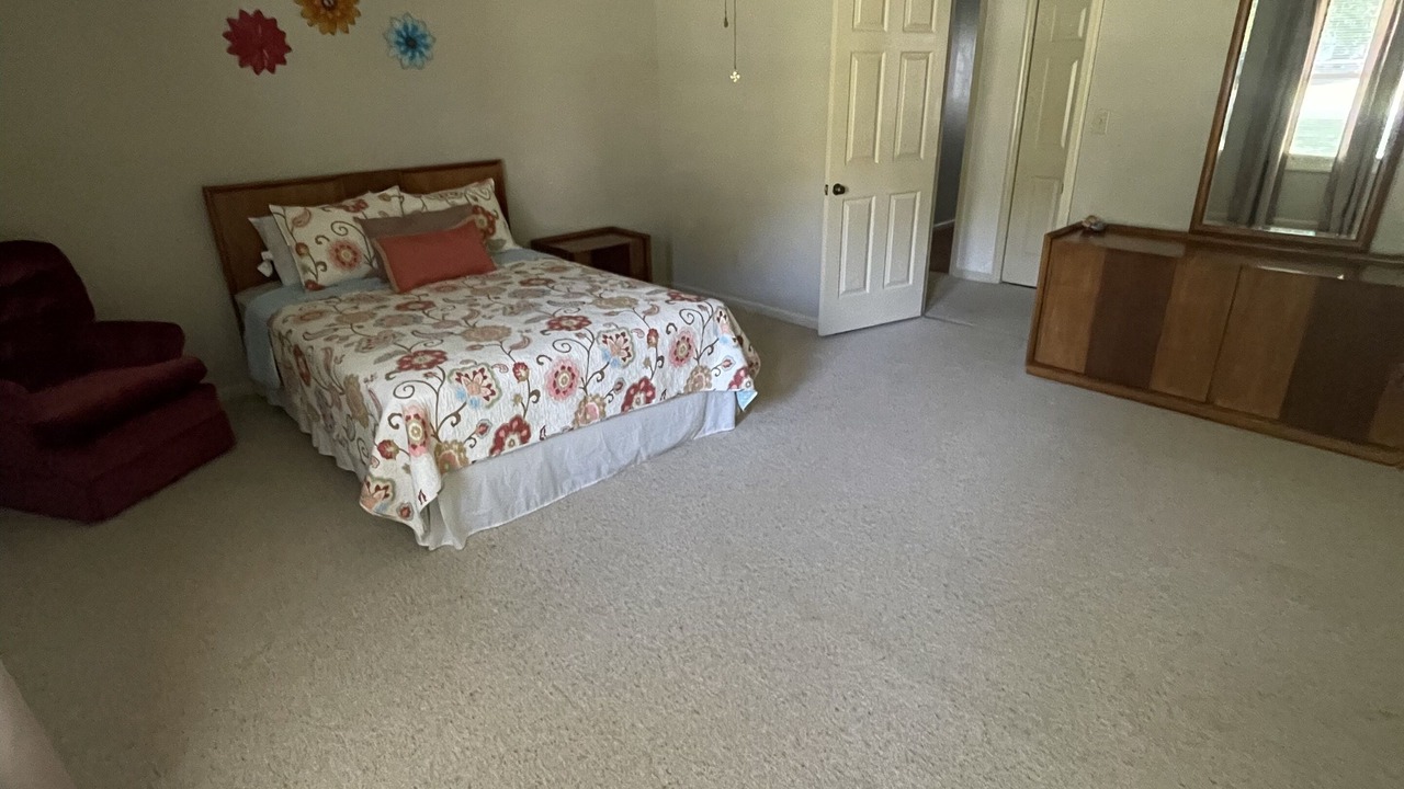 Photo of Bedroom in Huntersville