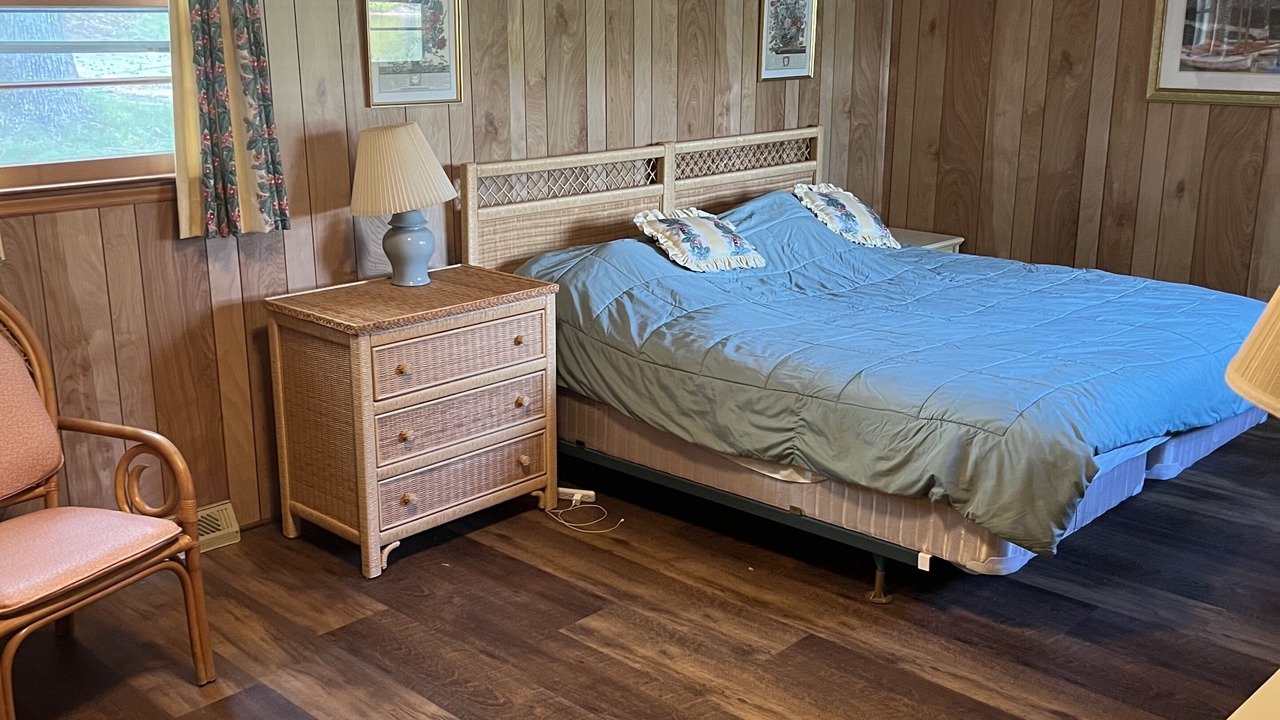 Photo of Bedroom in Troutman