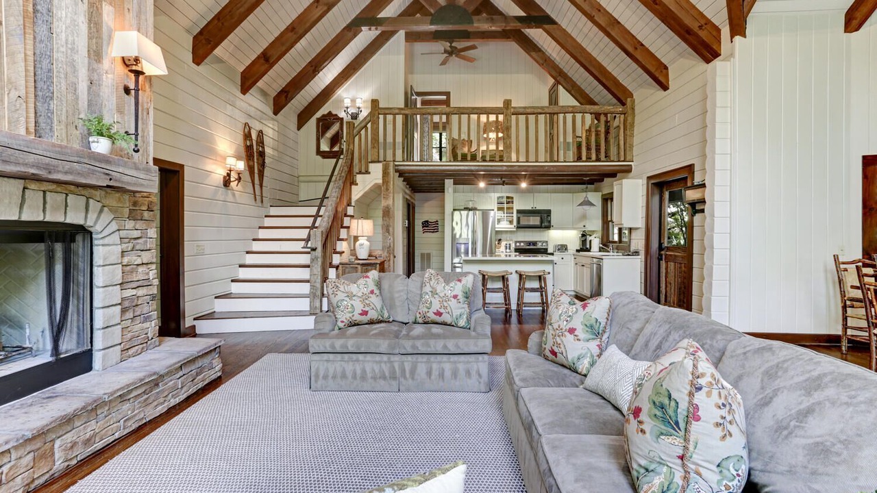 Photo of Bedroom in Glenville