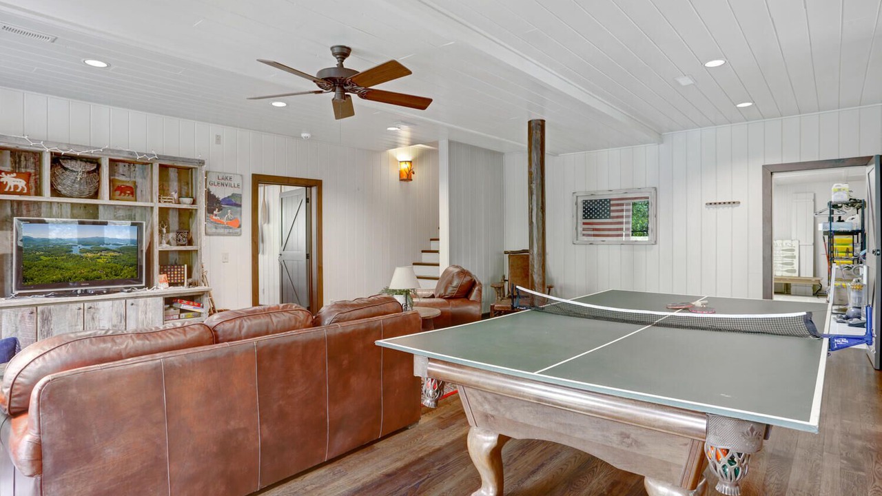 Photo of Bedroom in Glenville