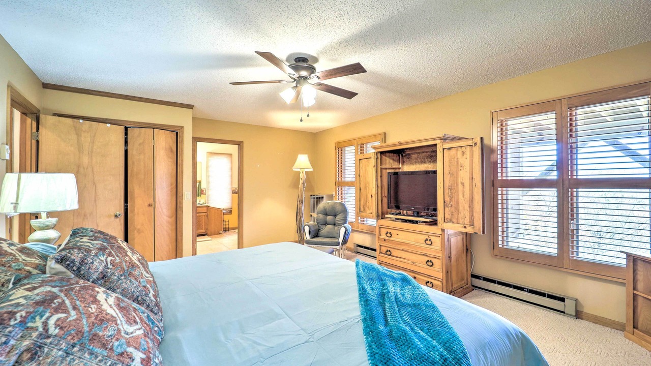 Photo of Bedroom in Charter Hills