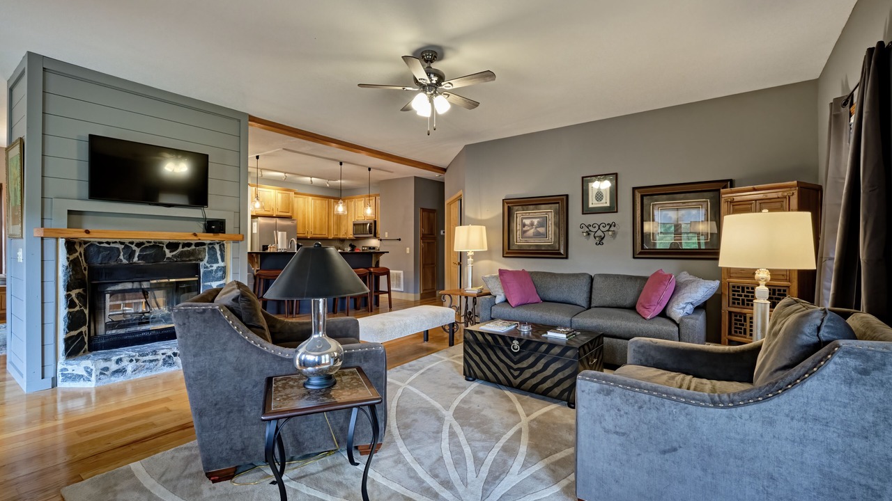 Photo of Livingroom in Glenville