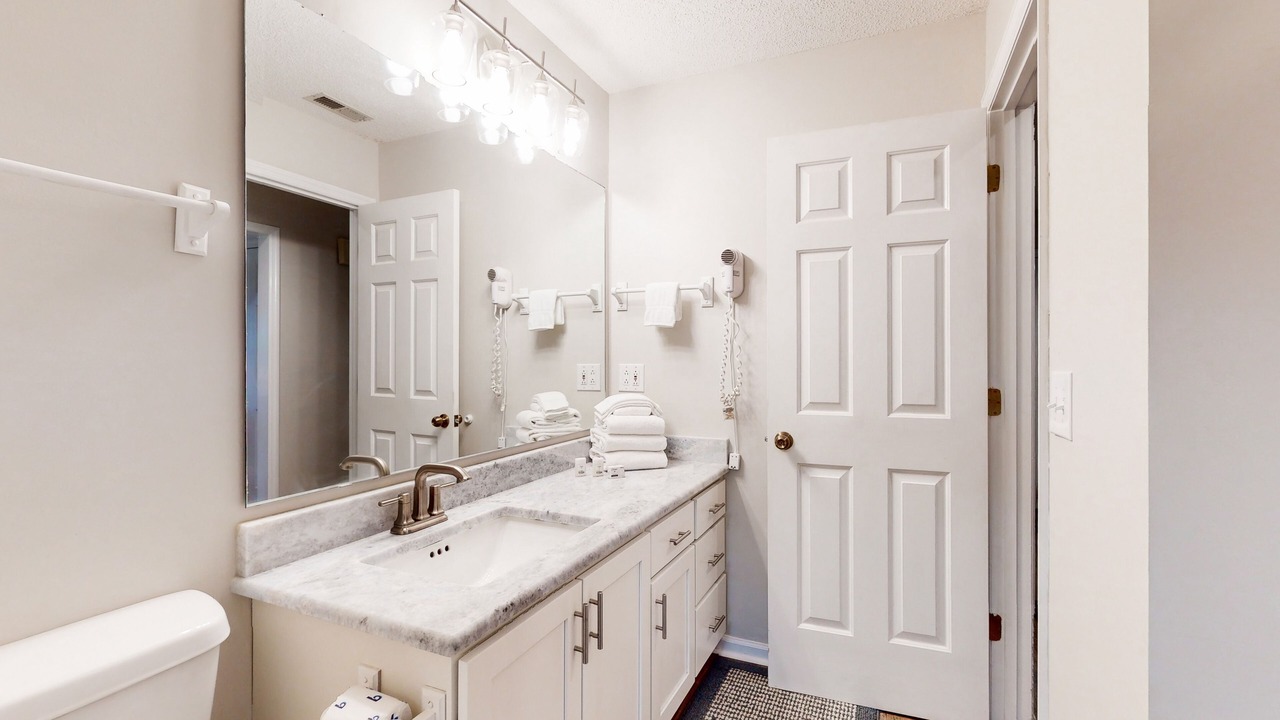 Photo of Bathroom in Sea Trail