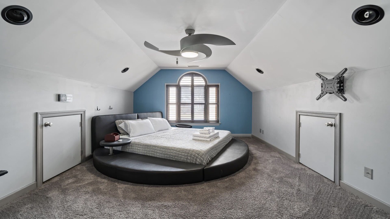 Photo of Bedroom in Davis Lake - Eastfield