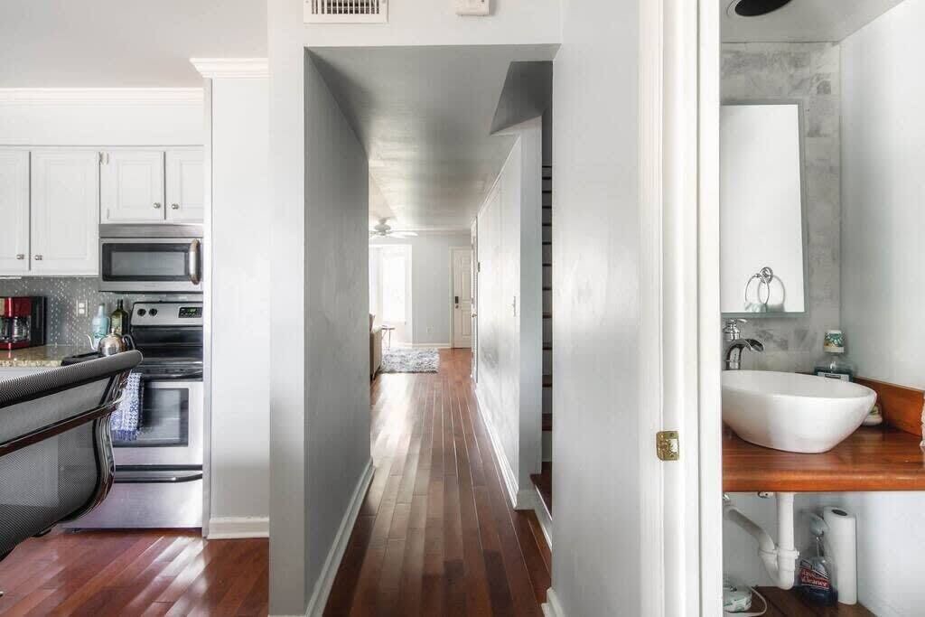 Photo of Bathroom in Rutledge Hill