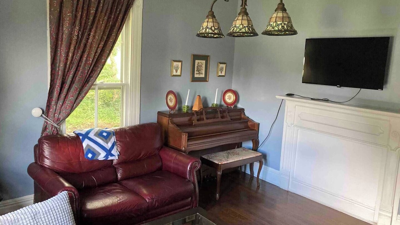 Photo of Livingroom in North Wilkesboro