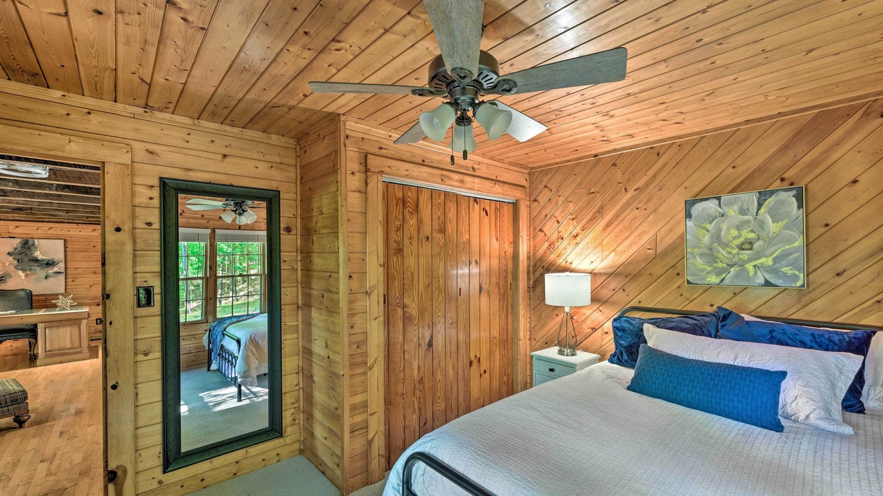 Photo of Bedroom in Moravian Falls