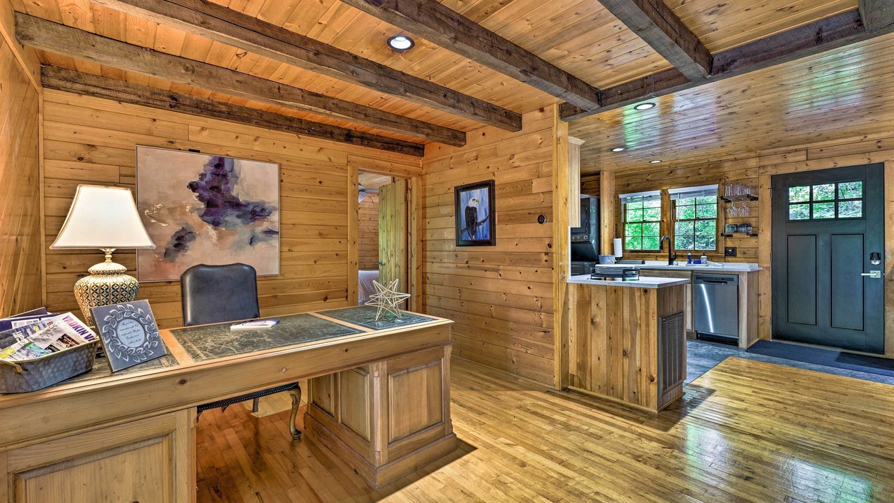 Photo of Livingroom in Moravian Falls