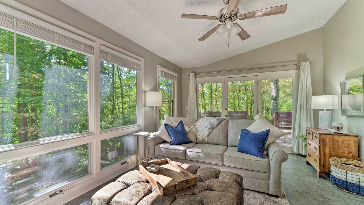 Photo of Livingroom in Moravian Falls