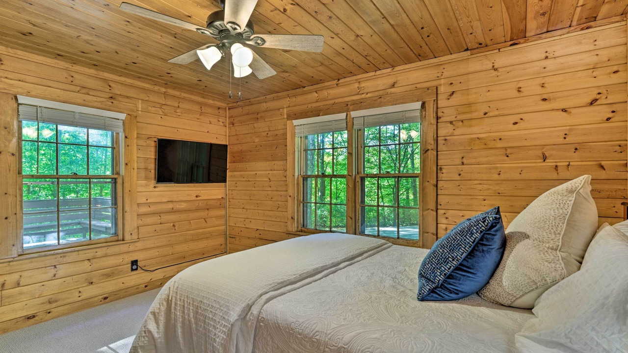 Photo of Bedroom in Moravian Falls