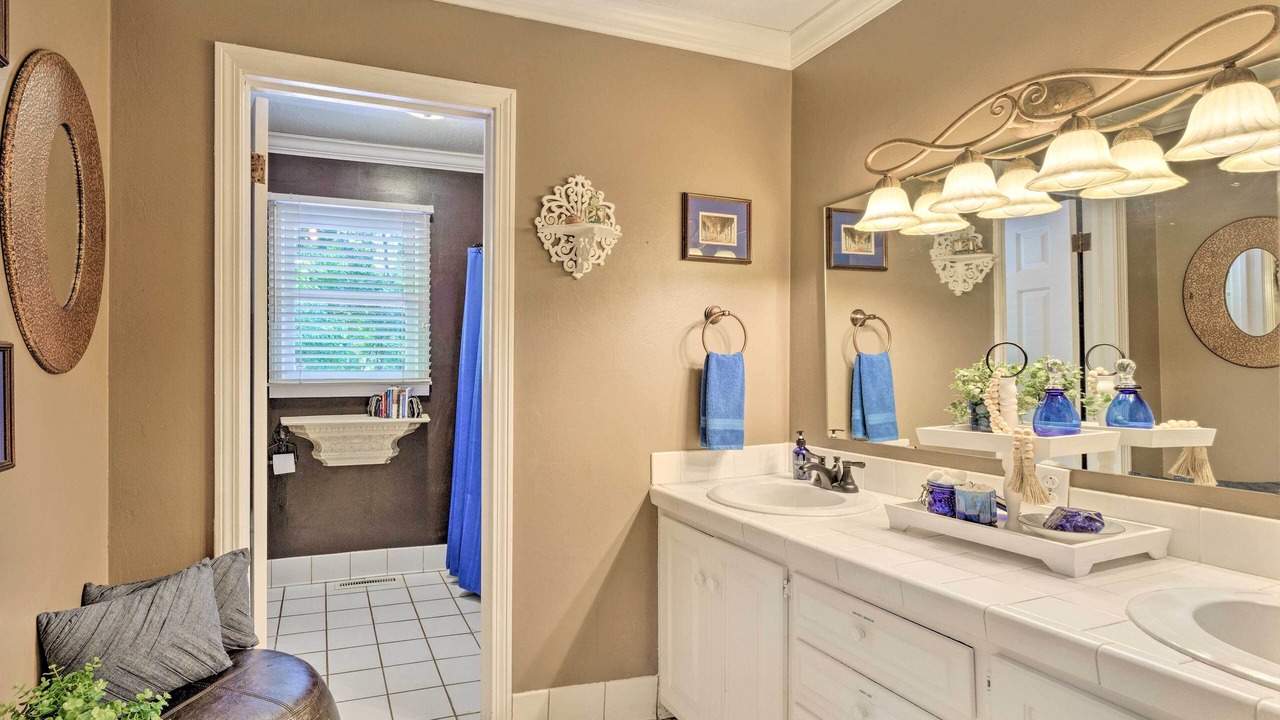 Photo of Bathroom in Dobson