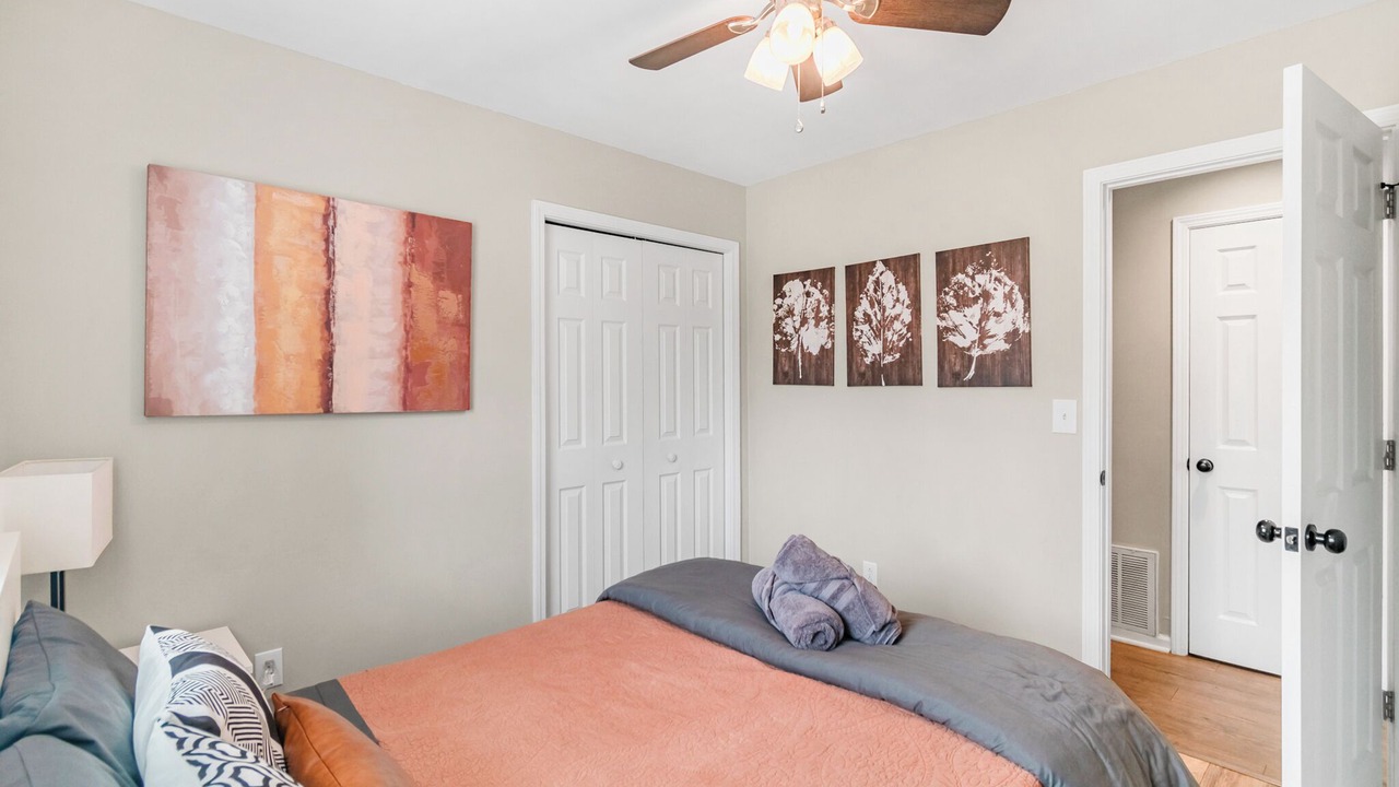Photo of Bedroom in Pineville