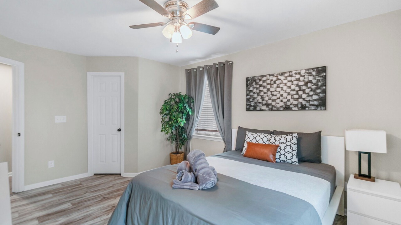 Photo of Bedroom in Pineville