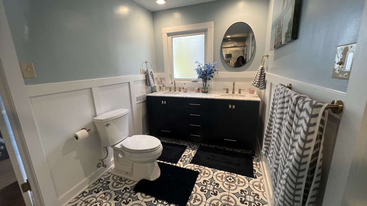Photo of Bathroom in Dixie - Berryhill